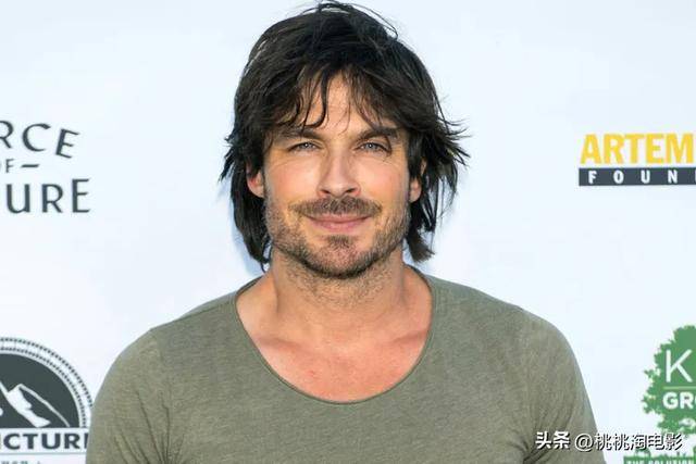 从顶流偶像到负债千万，昔日好莱坞男神欠债千万，全靠娇妻挽救