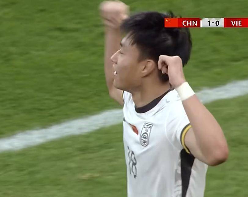 喜讯！落叶球世界波，U23国足1-0越南，1胜两平不败收官，无缘夺冠